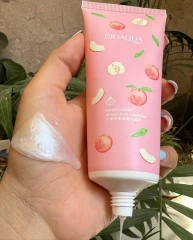 فوم شستشو صورت هلو بیوآکوا BIOAQUA