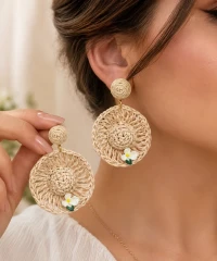 گوشواره میخی رافیا مدل کلاه