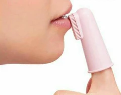 خرید فرچه لایه بردار مراقبتی لب | اوریفلیم طلایی