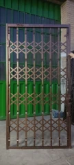 درب آکاردئونی طرح چهار گل گرید A: