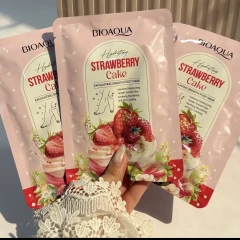 ماسک پا کیک توت فرنگی بیواکوا BIOAQUA