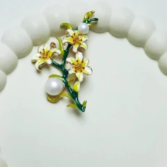 گل سینه میناکاری آبکاری رادیوم