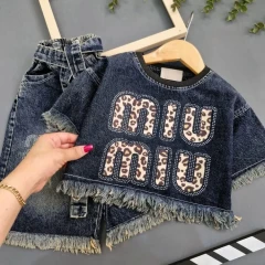 ست کراپ و شلوارک دخترانه مدل Miu Miu
