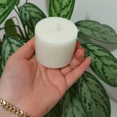 شمع استوانه ی دکوری رنگ سفید