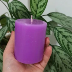 شمع دکوری استوانه ای بنفش معطر