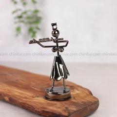 مجسمه فلزی دختر فلوت زن دکوری دستساز