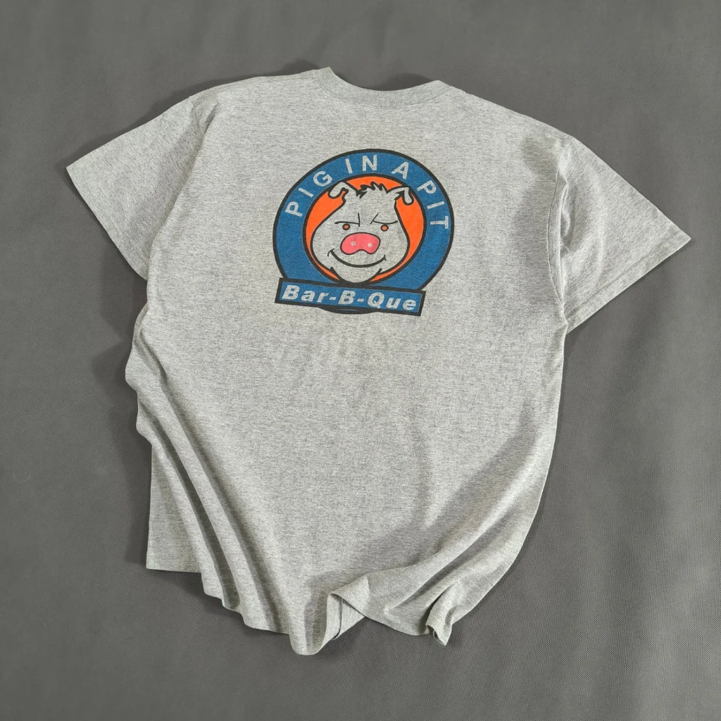 SIZE L-XL  تیشرت اورجینال برند معتبر Fruit Of The Loom امریکا   مدل Pig in a Pit