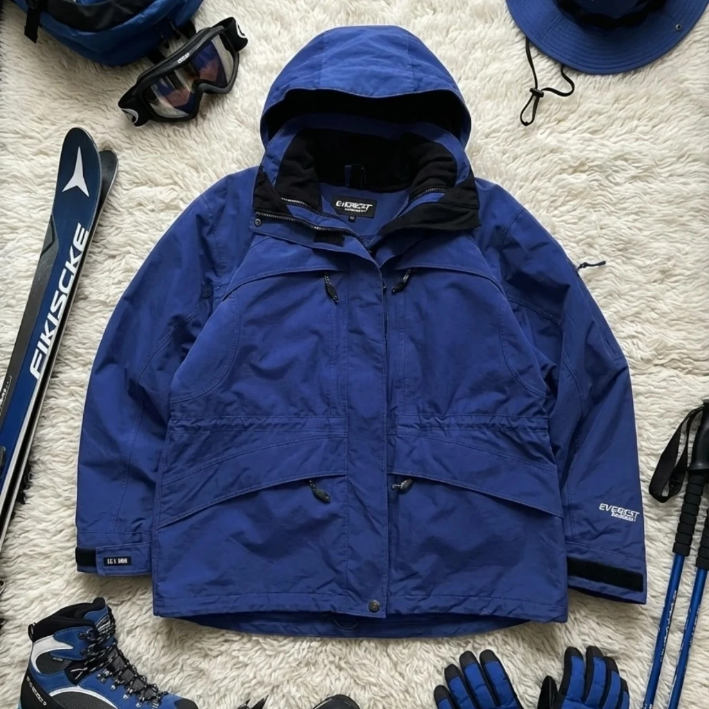 SIZE M-L   کاپشن اسکی گورتکس حرفه ای استوک اورجینال برند معتبر EVEREST سوئد