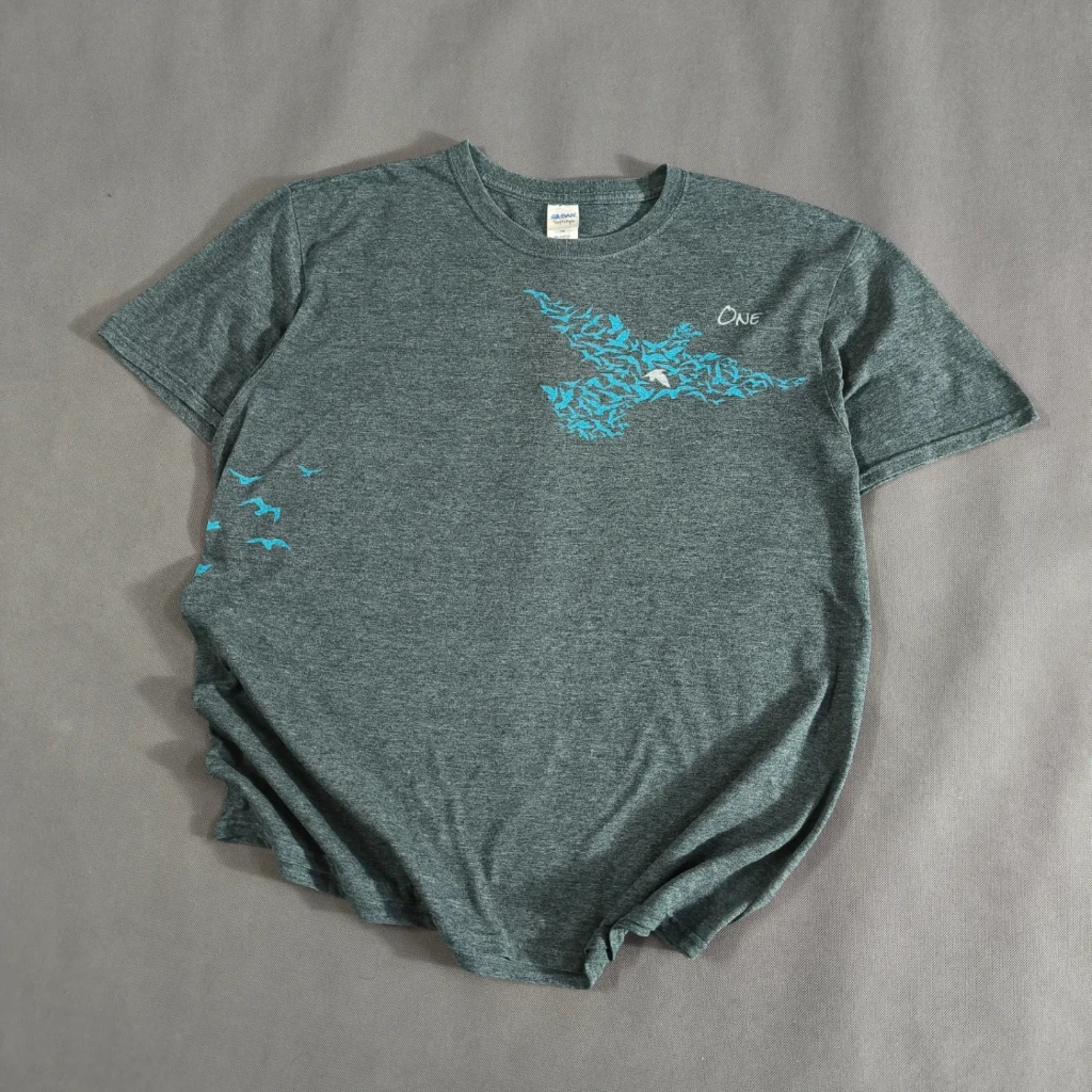 SIZE XL-L  تیشرت اورجینال برند GILDAN امریکا   مدل پرستو ONE