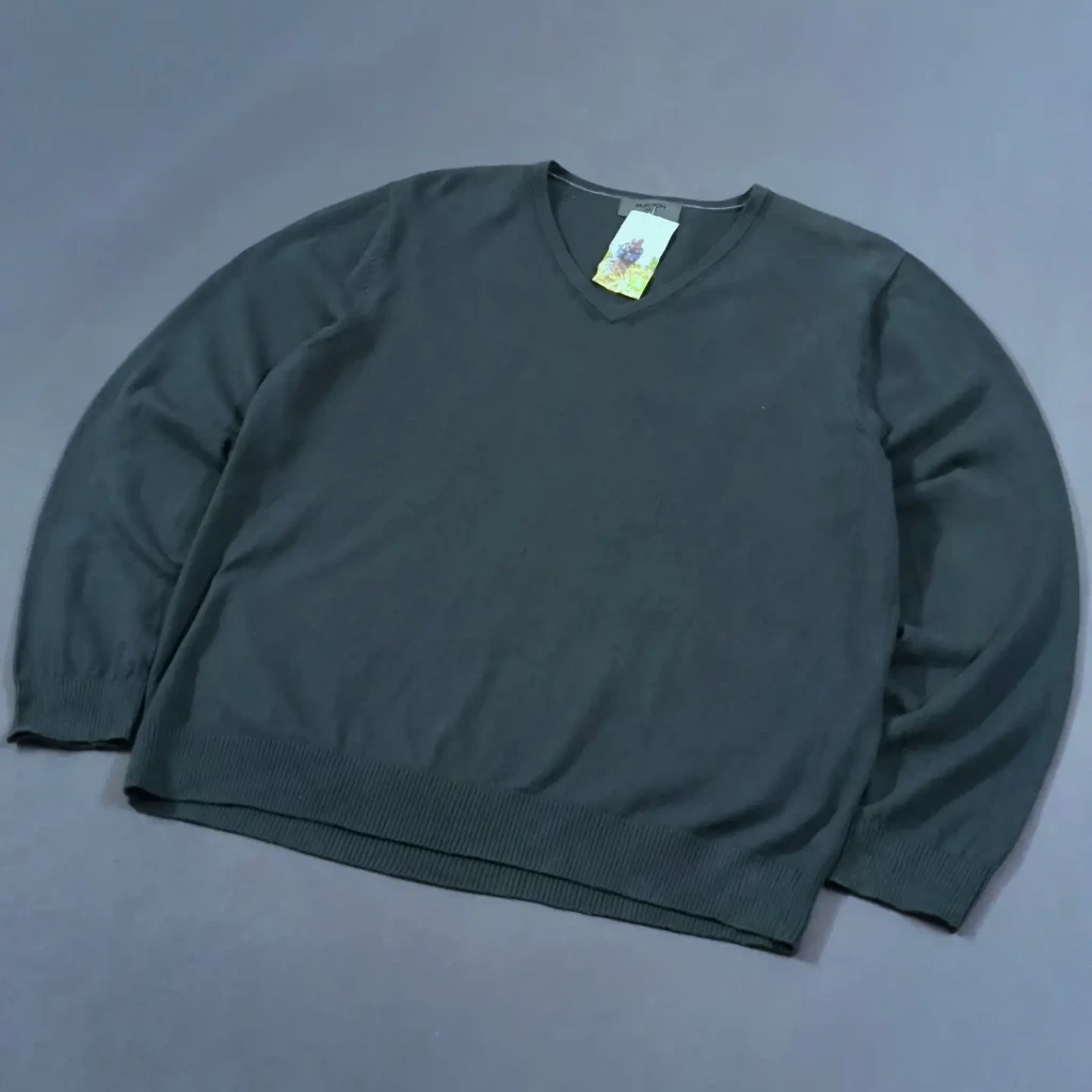Size L-XL  بافت اورجینال یقه هفت از برند معتبر Burton انگلیس