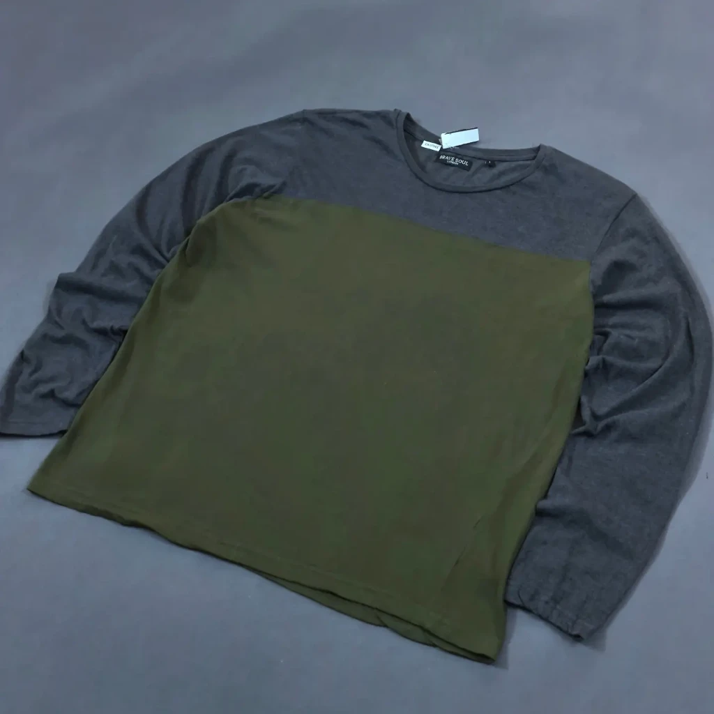 Size S-M  تیشرت آستیندار اورجینال   برند معتبر Brave Soul انگلیس