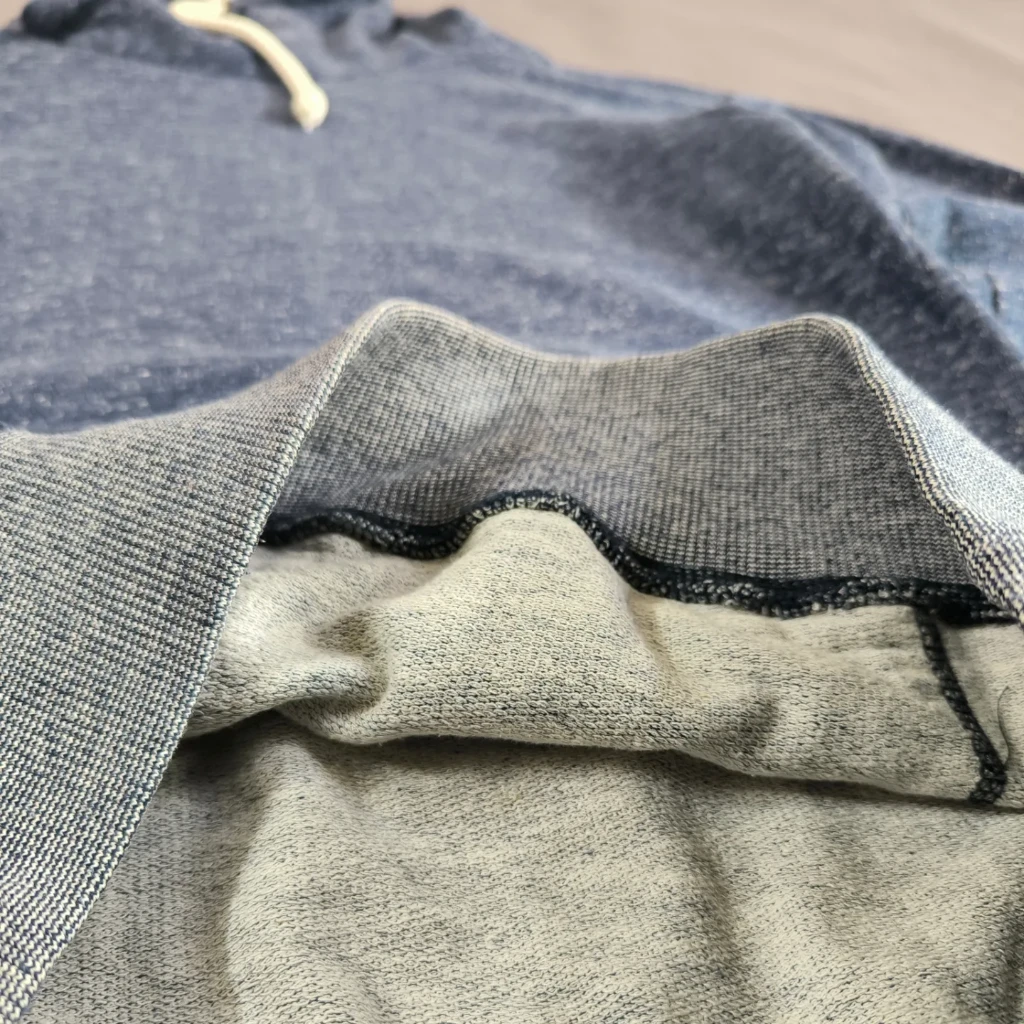 Size S-M  هودی ضخیم اورجینال  برند معتبر و پرطرفدار PULL & BEAR امریکا