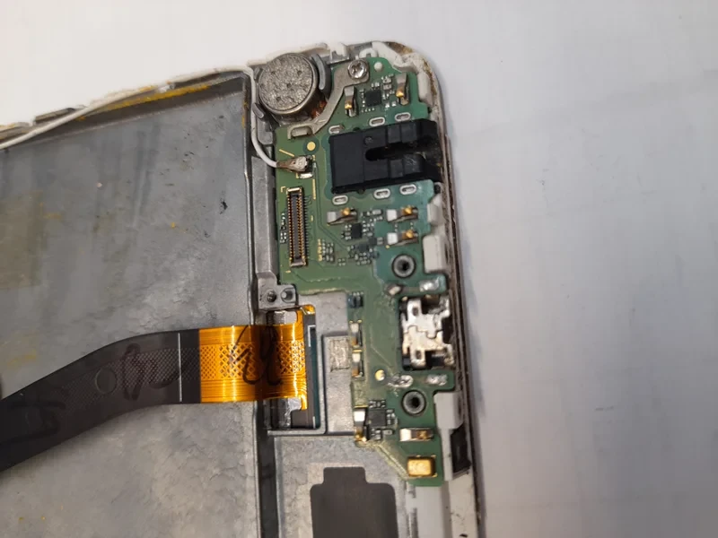 UIF برد شارژ فابریکی روکار اصلی honor 7x BND_l21