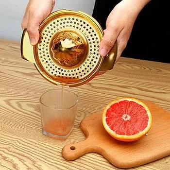 آب مرکبات گیردستی رنگ طلایی