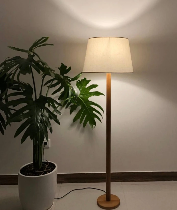 آباژور ایستاده چوبی کد۷