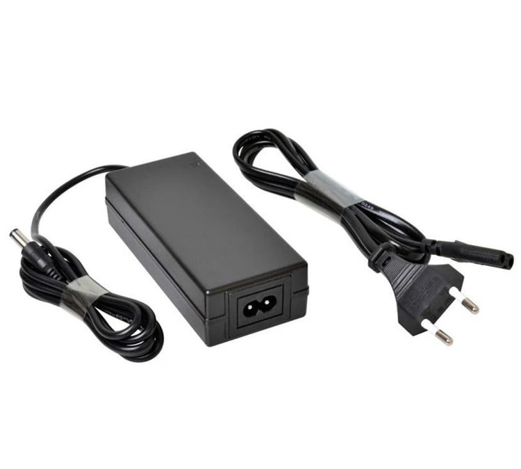 آدابتور 12 ولت 5 آمپر لبتابی AHMK مدل LL-660W