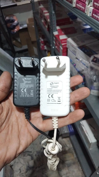 آداپتور 12 ولت 1.5 آمپر دیواری 12V-1.5A ساژم