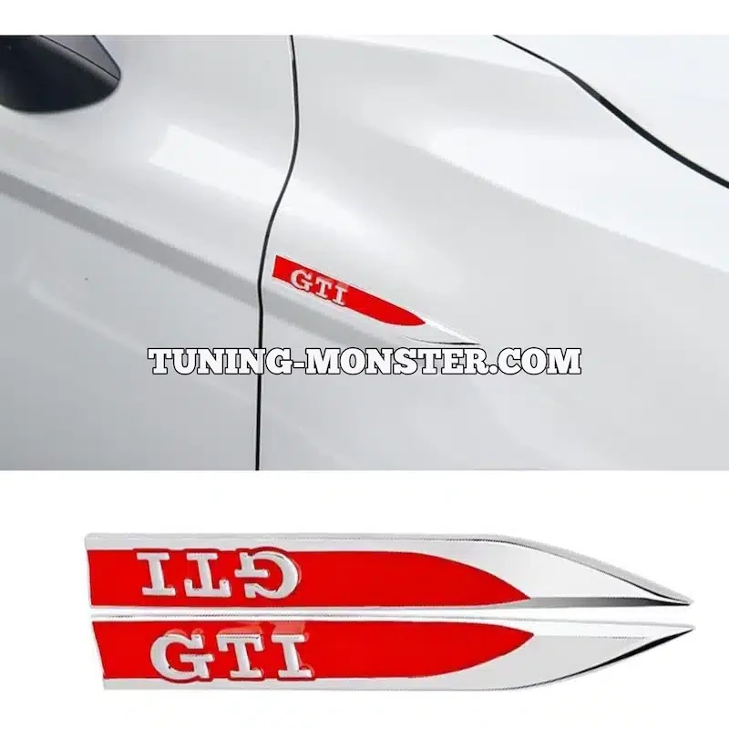 آرم فلزی روی گلگیر GTI قرمز استیل