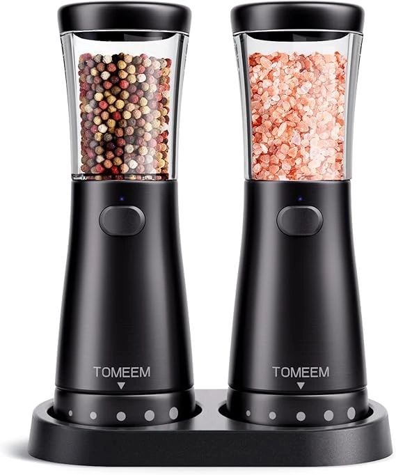 آسیاب برقی نمک و فلفل TOMEEM ست ۲ عددی مدل Electric Grinder Set با پایه شارژی و تنظیم زبری | آمازونیکس