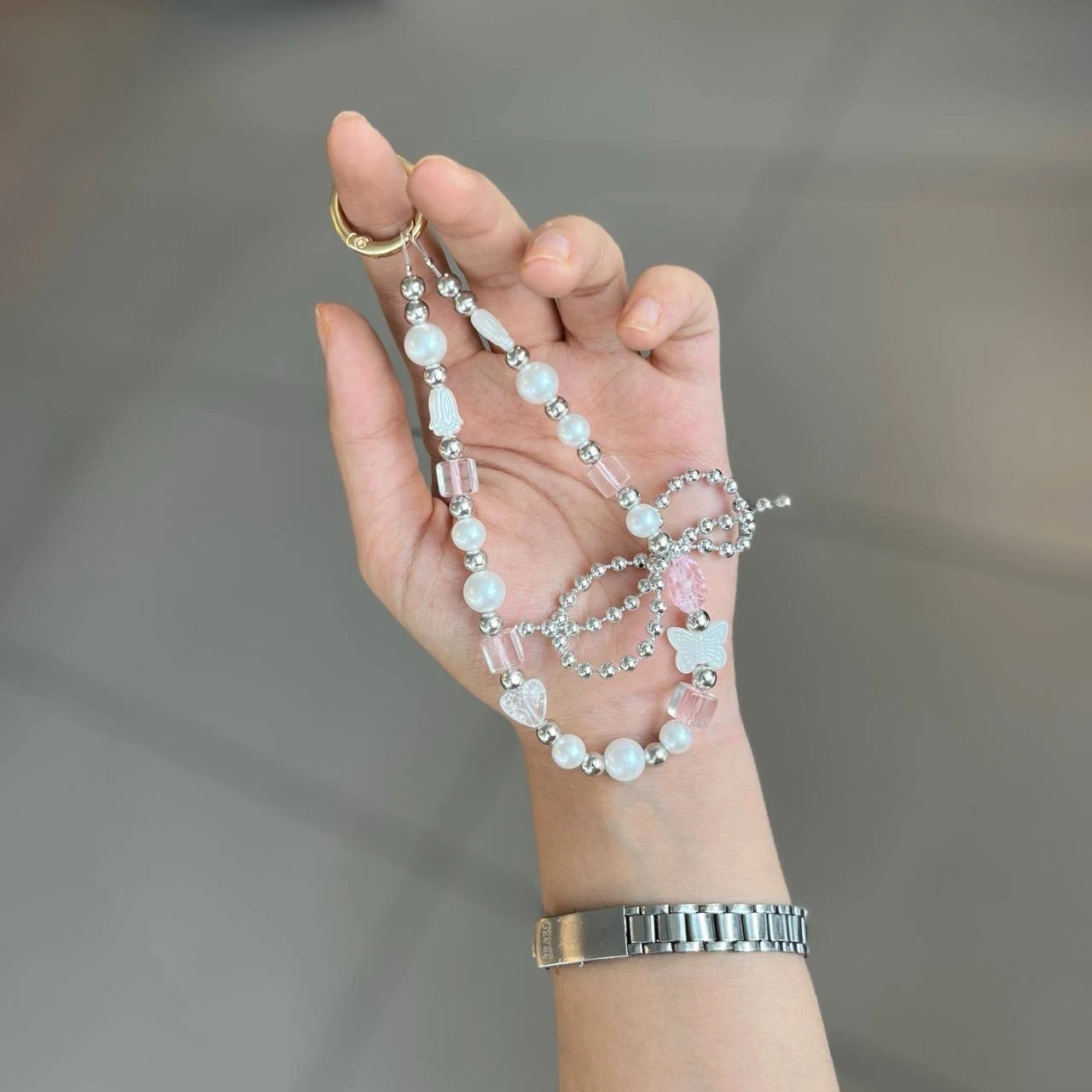 آویز‌ گوشی مرواریدی