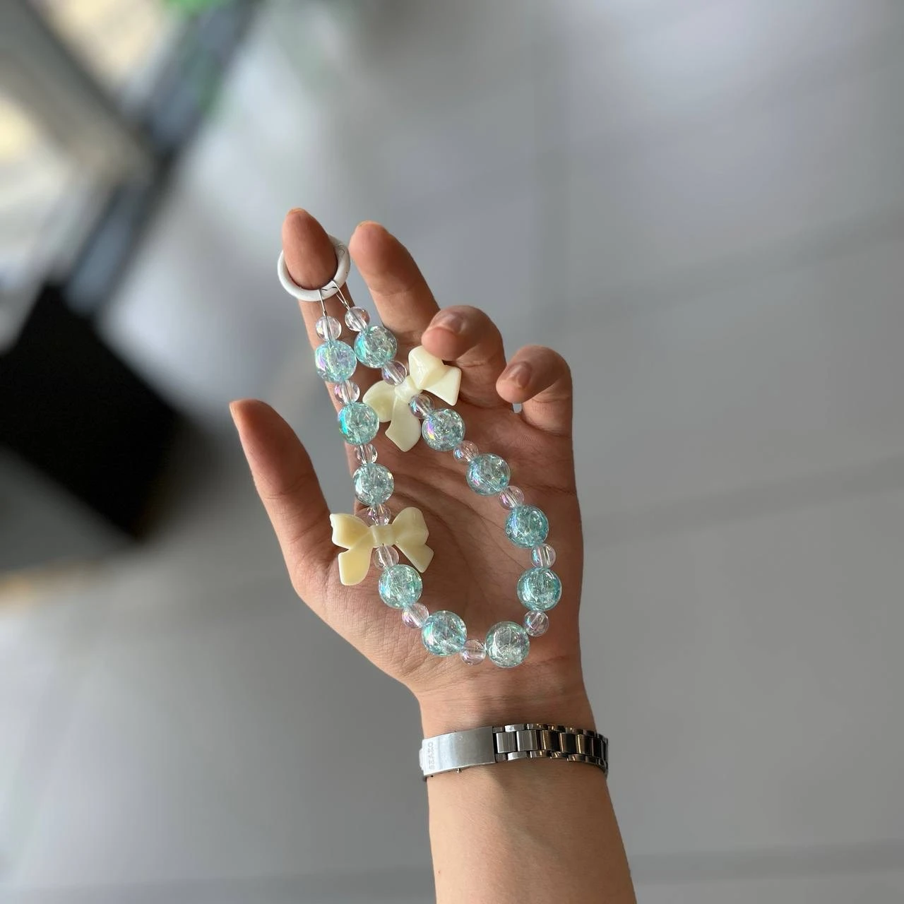 آویز گوشی