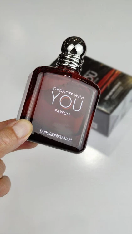 ادکلن امپوریو آرمانی استرانگر ویت یو پارفوم | Giorgio Armani Emporio Armani Stronger With You Parfum مردانه