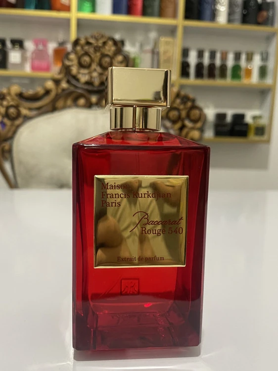 ادکلن باکارات رژ قرمز اصلی زنانه و مردانه Baccarat Rouge 540