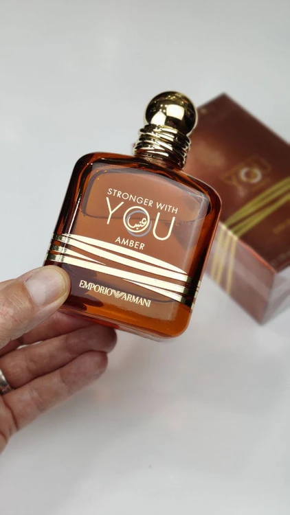ادکلن جورجیو آرمانی استرانگر ویت یو آمبر | Giorgio Armani Emporio Armani Stronger With You Amber زنانه مردانه