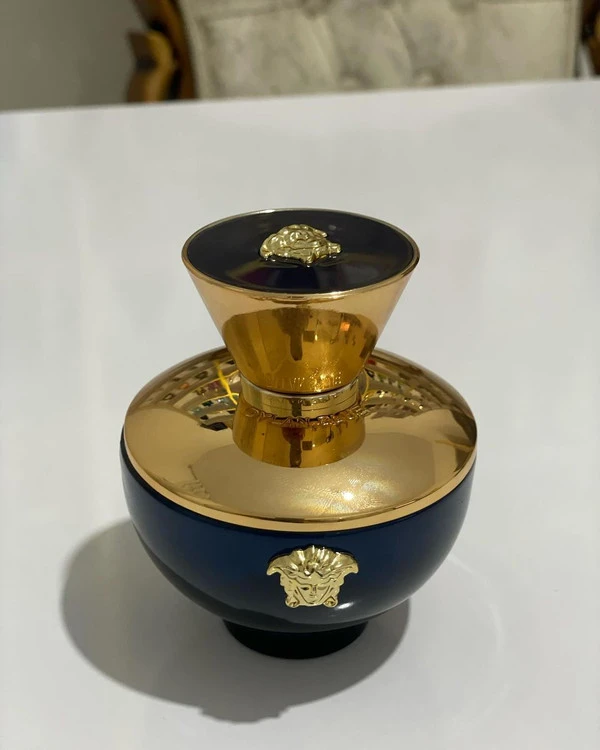 ادکلن ورساچه دیلان بلو Versace Pour Femme Dylan Blue زنانه