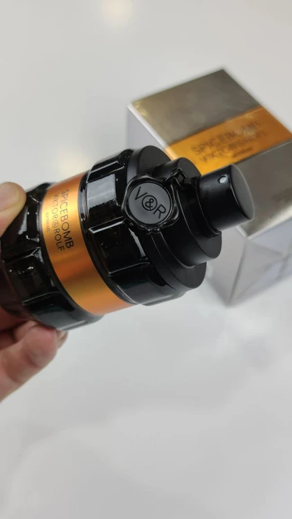 ادکلن ویکتور اند رالف اسپایس بمب اکستریم | Viktor & Rolf Spicebomb Extreme مردانه
