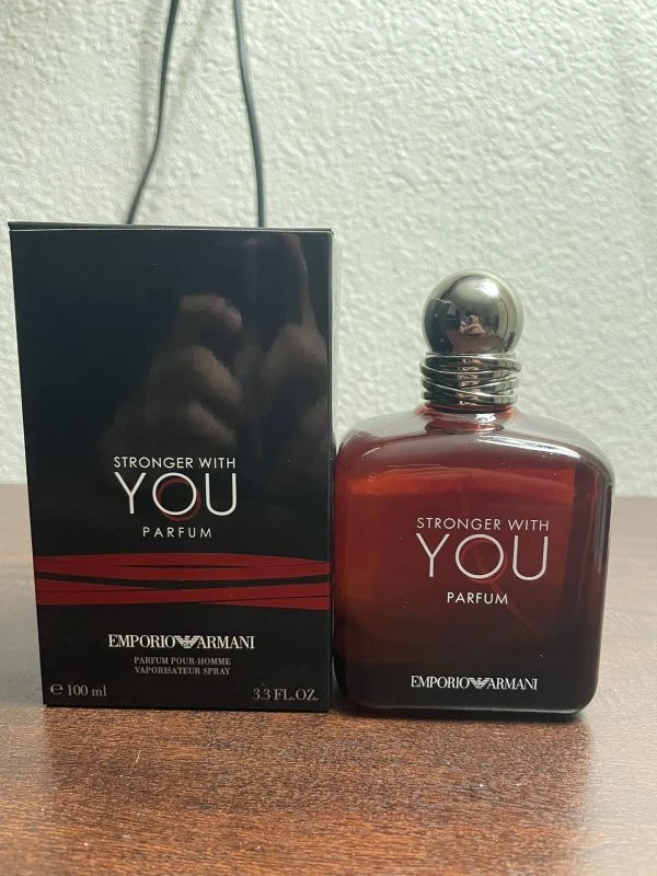ادکلن یو پارفوم ١٠٠ میل مستر کوالتی Emporio Armani Stronger With You Parfum مشخصات