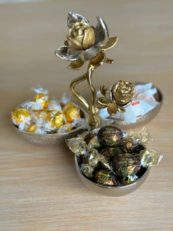 اردوخوری / شکلاتخوری ۳ خونه نیلوفر