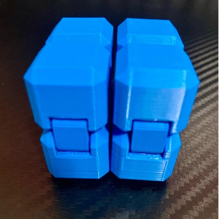 اسباب‌بازی Infinity Cube