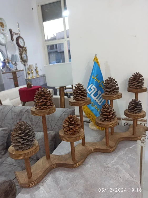 استند چوبی گلدان