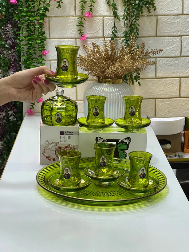 استکان کمر باریک شاه عباسی سبز