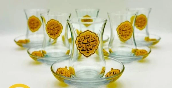 استکان کمر باریک طرح ائمه اطهار (ع) | بسته 6 عددی با نعلبکی – شیک، مذهبی و مناسب پذیرایی