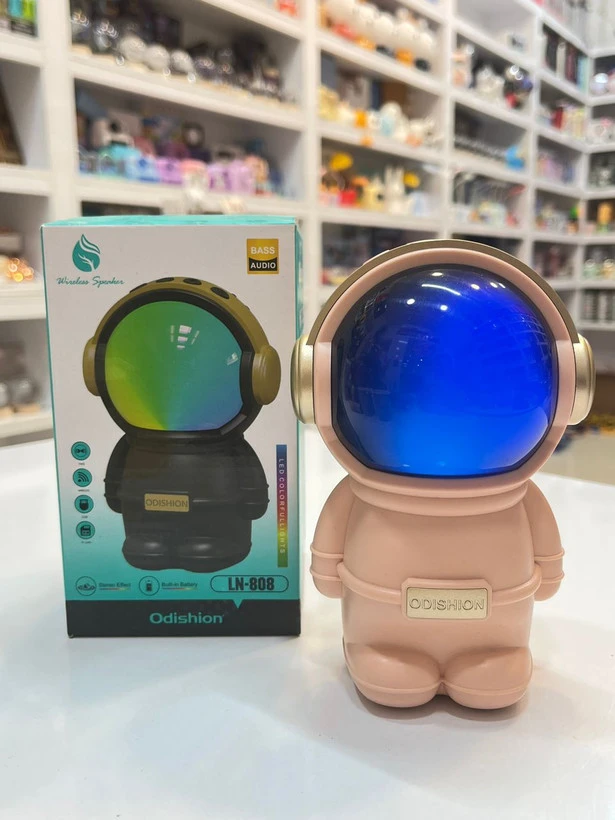 اسپیکر بلوتوثی طرح فضانورد LN-808