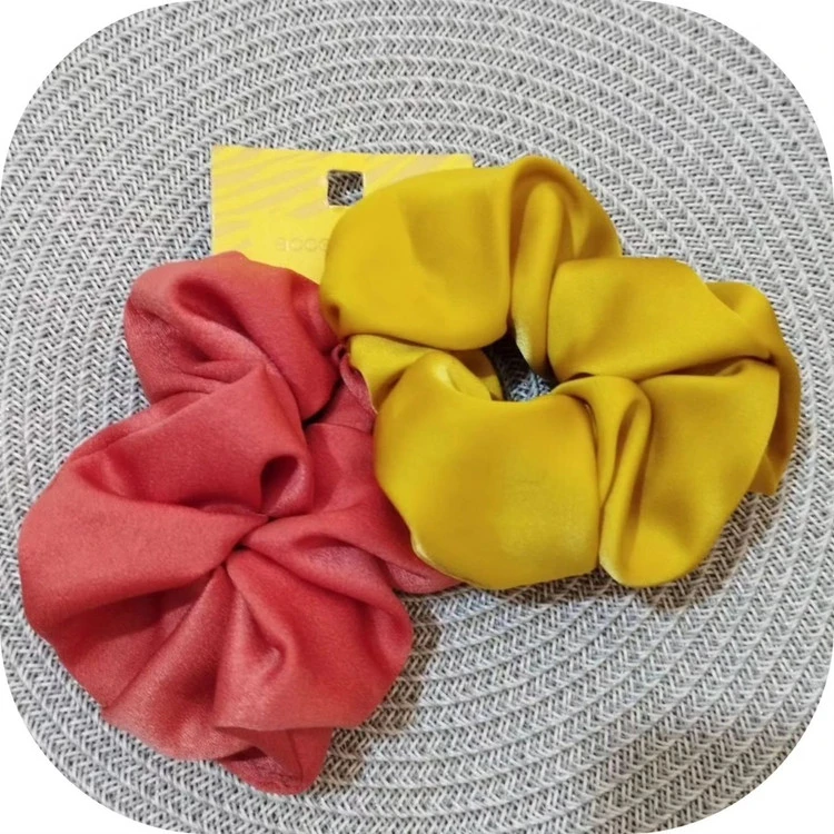 اسکرانچی دخترونه جنس ساتن برند accessories