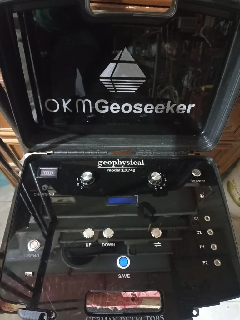 اسکنر GPR(ساخت روسیه) سایبر K_8000 کشف طلا و گنجینه