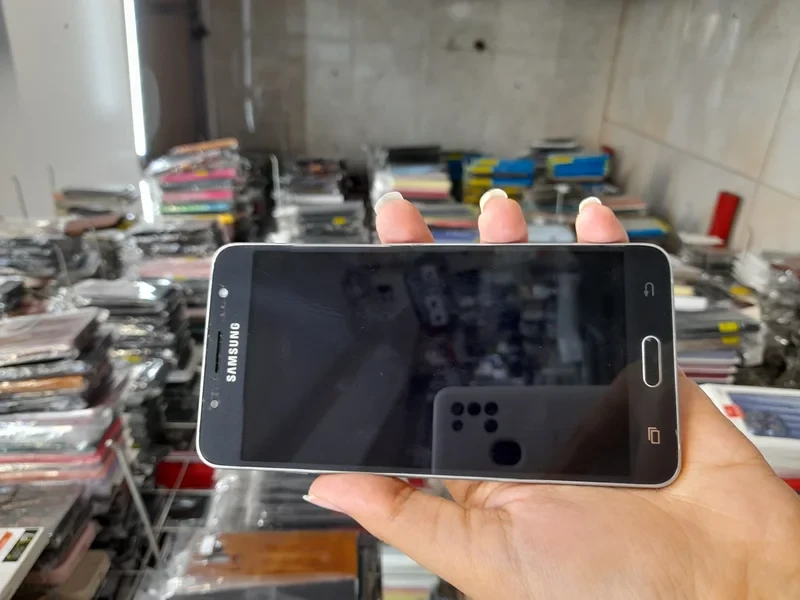 ال سی دی lcdاصلی روکار j510
