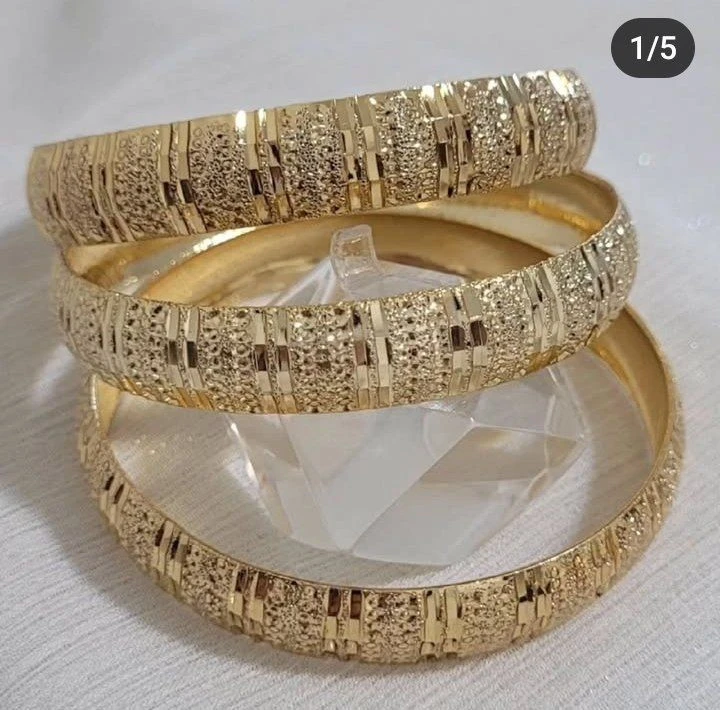 النگو زنانه ۱۰ میلی طرح طلا روس بسته دو عددی سایزبندی کامل