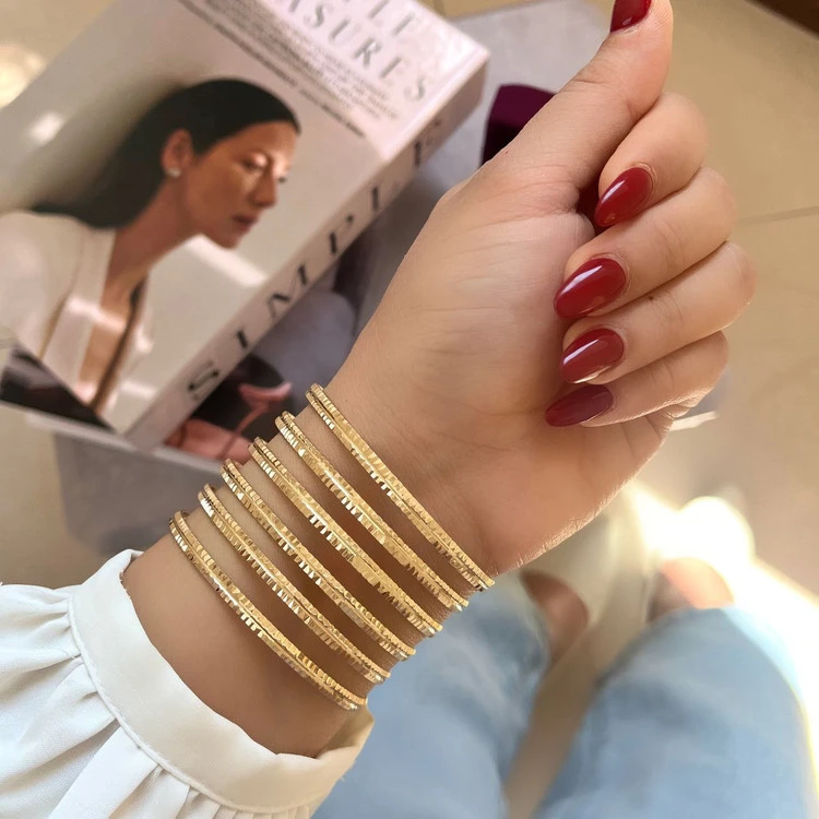النگو طرح طلای زنانه،پک ۶ تایی،اصل طلا روس،۵ سال ماندگاری💍