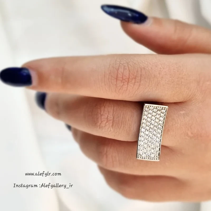 انگشتر جواهری نگین دار کد 250111