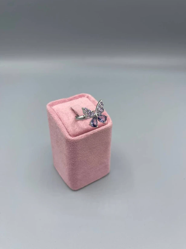 انگشتر جواهری پروانه ای بنفش نگین دار🦋