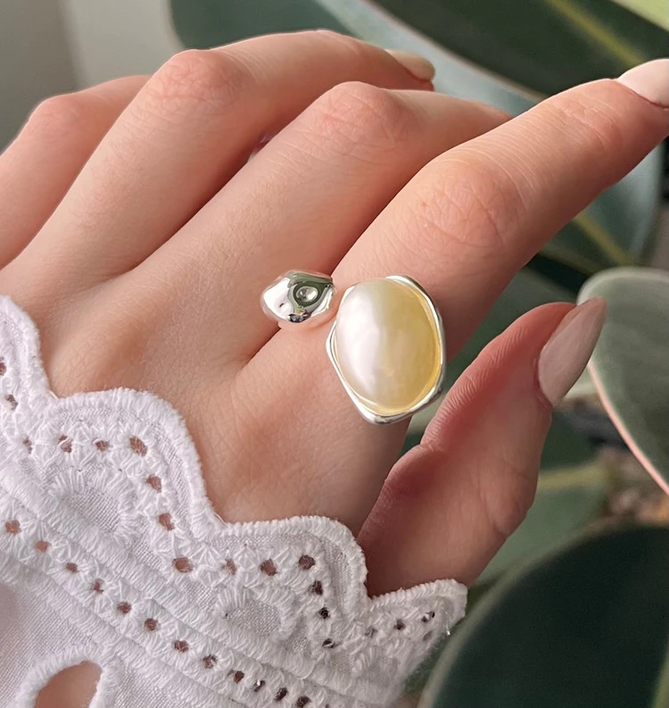 انگشتر دفرمه مروارید