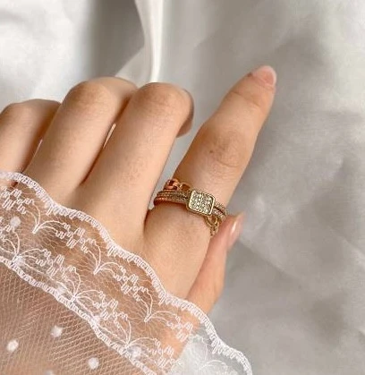انگشتر سه لاین کارتیر‌ ژوپینگ