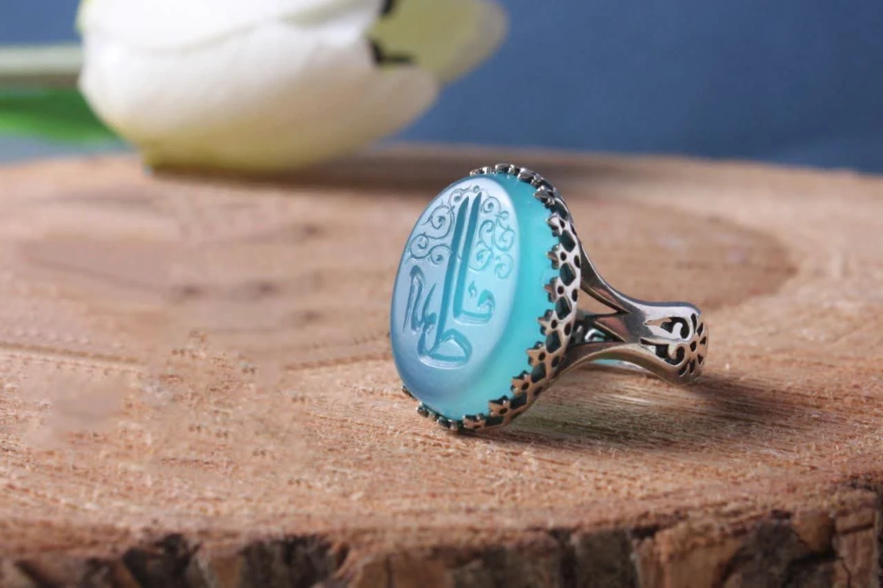 انگشتر عقیق آبی مردانه “ارادت فاطمی” – متبرک به نام “یا فاطمة الزهرا (س)” کد 4243