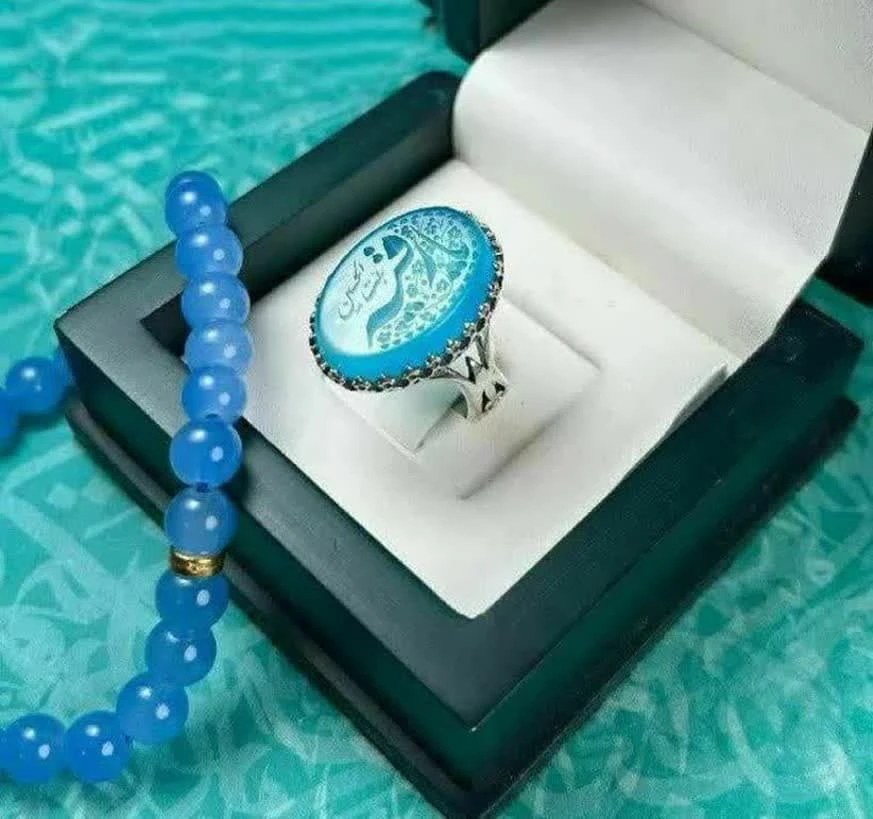 انگشتر عقیق آبی مردانه با حکاکی یا رقیة بنت الحسین (سلام الله علیها) کد 3824
