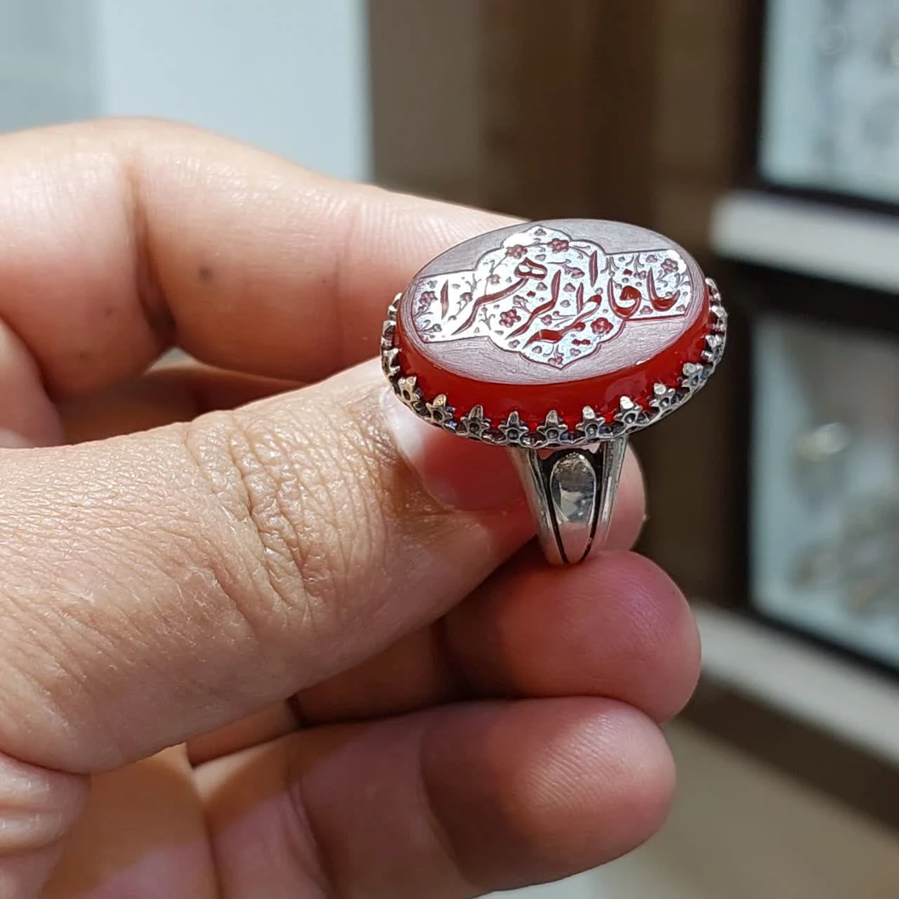انگشتر عقیق قرمز مردانه “سپر فاطمی” – متبرک به نام “یا فاطمة الزهرا (س)” کد 1785