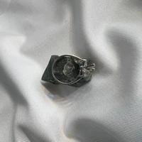 انگشتر نقره طرح پاپیون